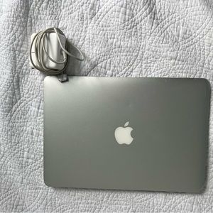 Apple MacBook Air Sierra 13”